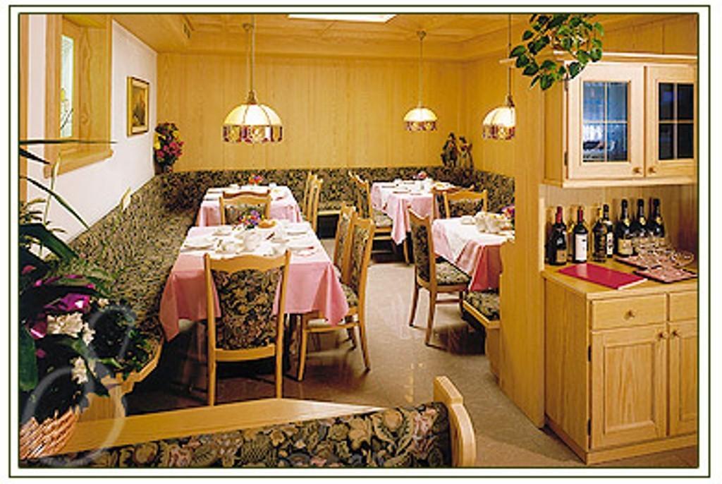 Hotel Sureghes Ortisei Esterno foto